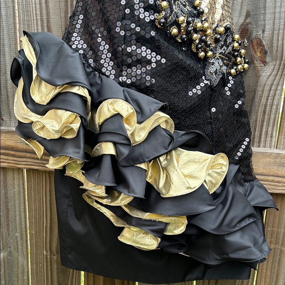 Vintage 1991 Alyce Designs Black and Gold Sequin Prom Dress with Ruffles - Picture 5 of 16